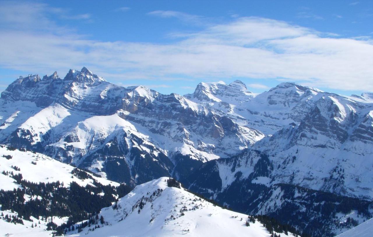 Appartement A La Montagne Champery Bagian luar foto